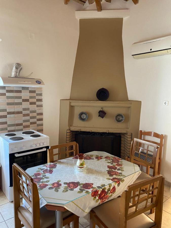 Villa Barbajonn'S Stone House Monemvasía Esterno foto