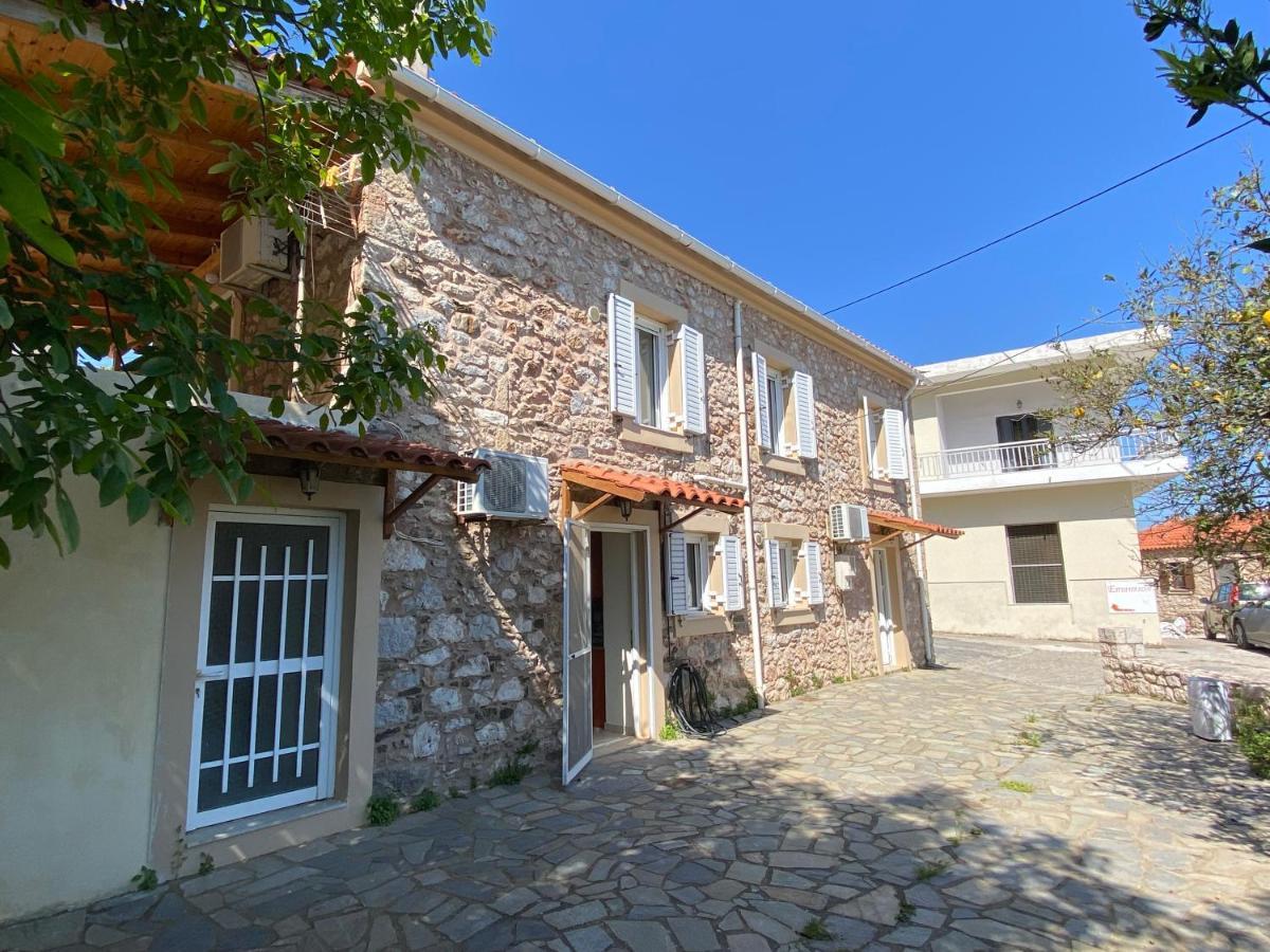 Villa Barbajonn'S Stone House Monemvasía Esterno foto