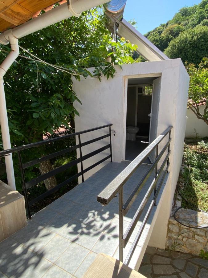 Villa Barbajonn'S Stone House Monemvasía Esterno foto